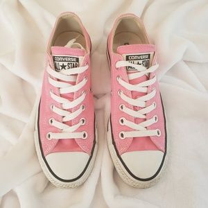 pink Converse